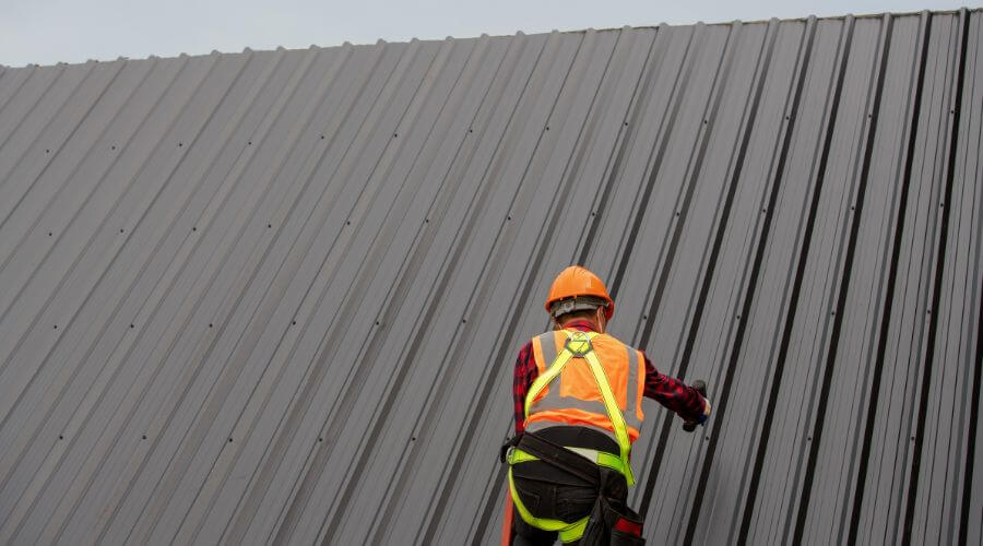Professional metal roof installation services in Midway City, CA